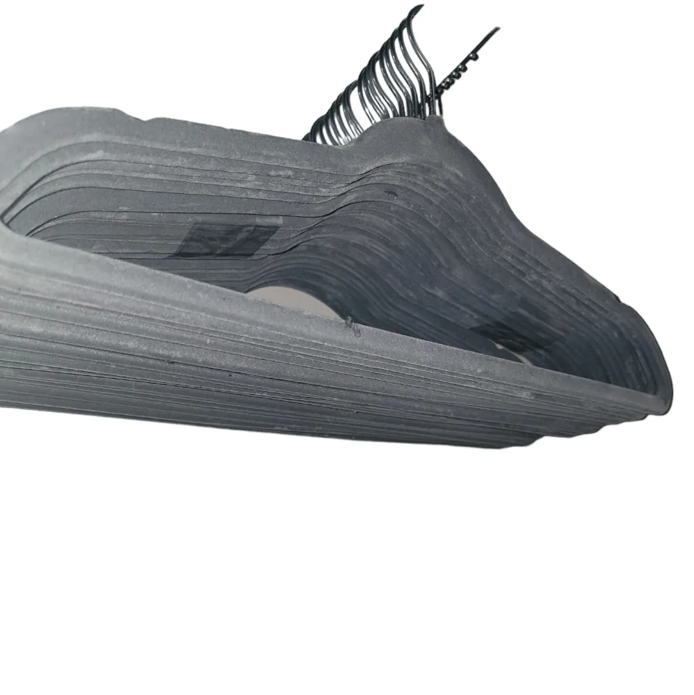 Bundle of 10 velvet coat hangers Grey